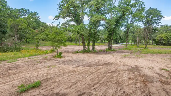 19715 S Highway 281, Santo, TX 76472