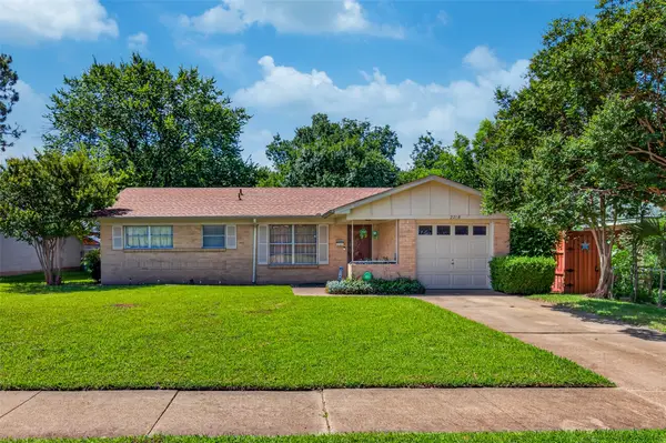 2718 Ridgewood Street, Irving, TX 75062
