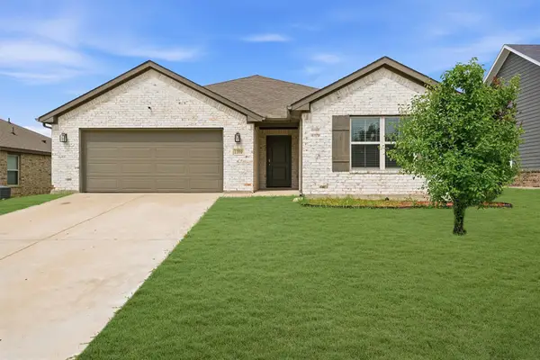 1202 Southridge Lane, Sherman, TX 75092