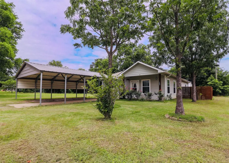 1000 N Spring Street, Grand Saline, TX 75140 - #2