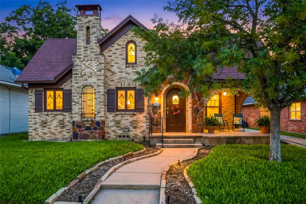 815 W Woodard Street, Denison, TX 75020