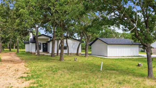 109 Aslan Road, Poolville, TX 76487