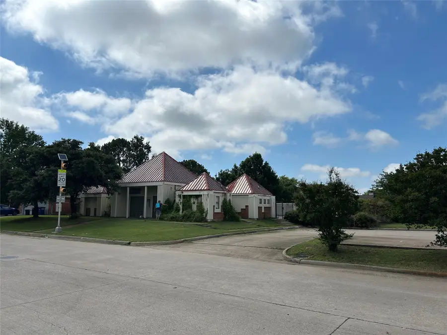 3409 Meadowview Drive, Corinth, TX 76210 - #2