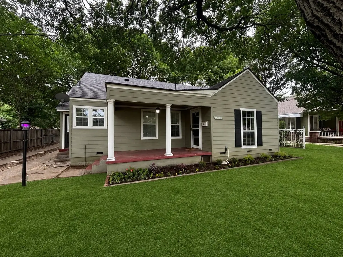 2512 Marigold Avenue, Fort Worth, TX 76111 - #1