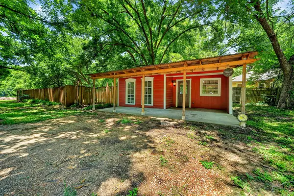 415 S Dallas Avenue, Lancaster, TX 75146