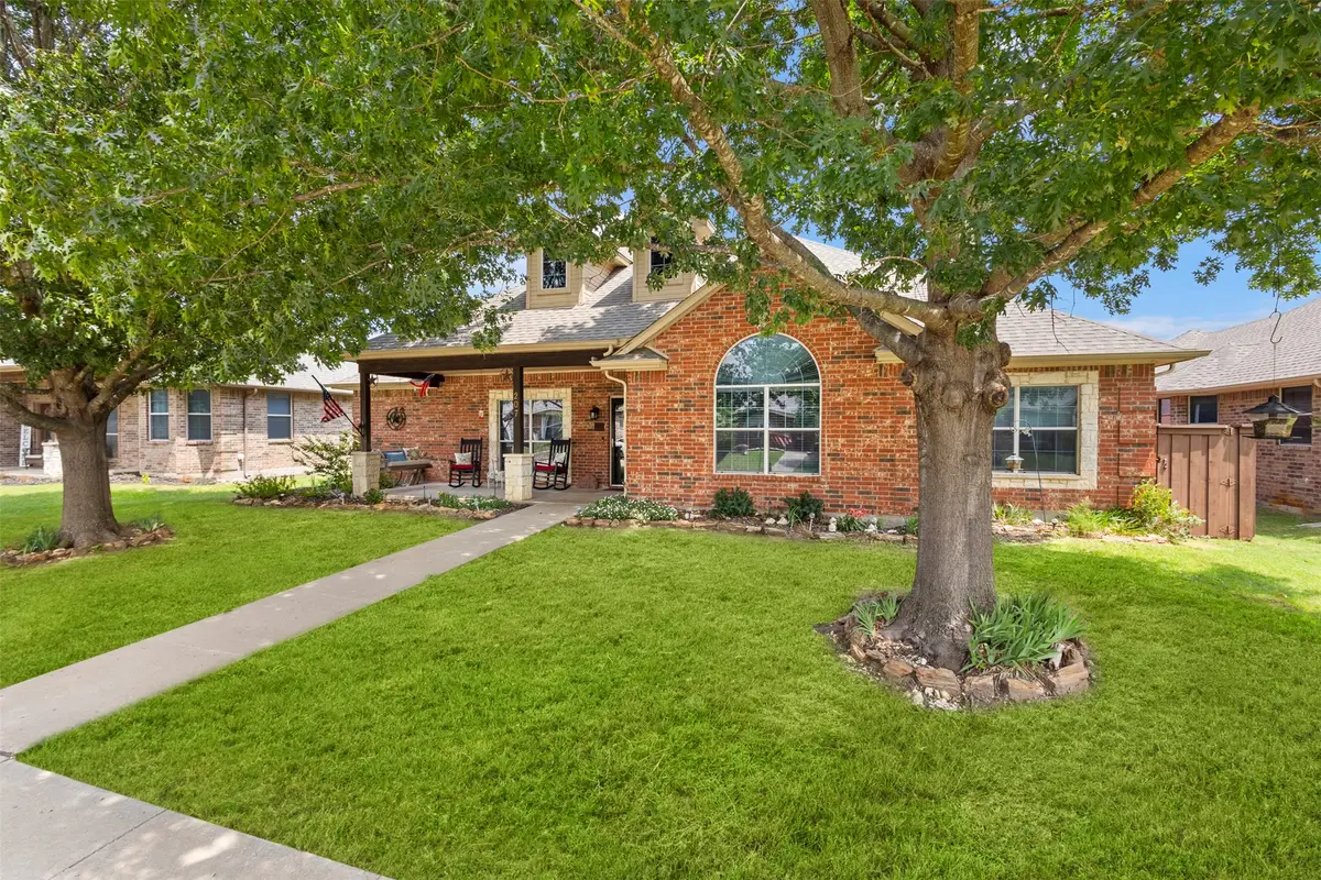 207 Red Wolf Lane, Red Oak, TX 75154 - #1