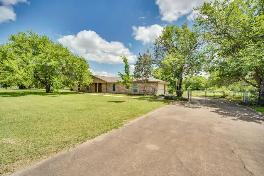 112 Burkett Lane, Pecan Hill, TX 75154 - #3