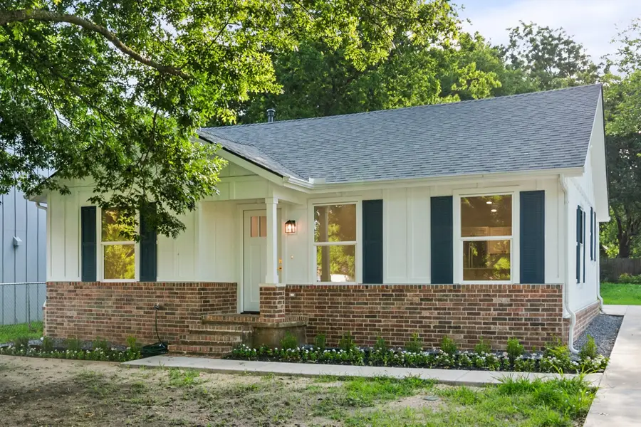 315 Burdette Avenue, Sherman, TX 75090 - #2