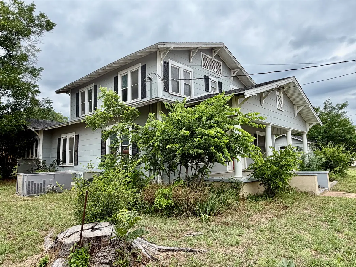 407 S Lamar Street, Eastland, TX 76448 - #1