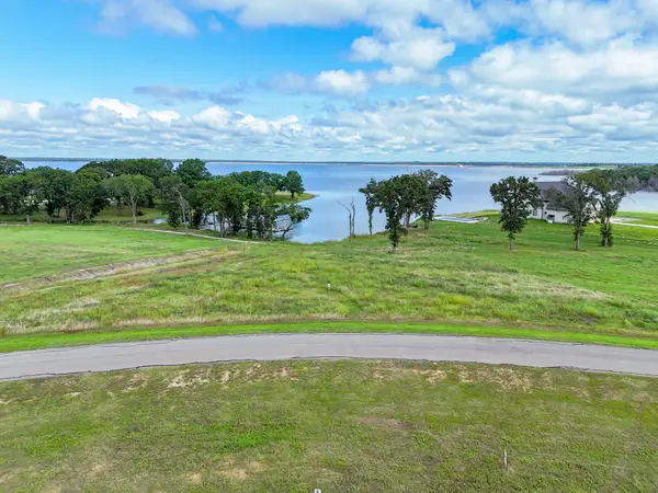 680 Peninsula Drive, Honey Grove, TX 75446