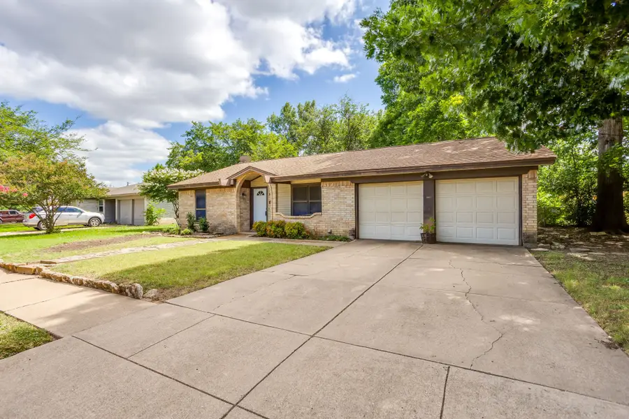 241 Suzanne Terrace, Burleson, TX 76028 - #2