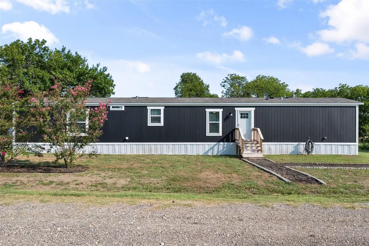 421 S Garitty Street, Frost, TX 76641 - #1