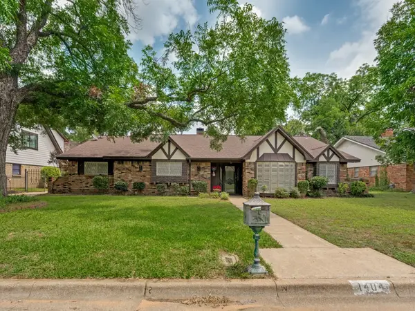1404 Paisley Drive, Arlington, TX 76015