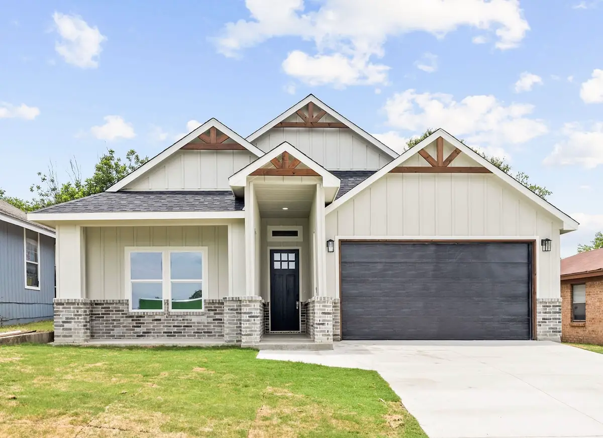 3005 Hanna Avenue, Fort Worth, TX 76106 - #1