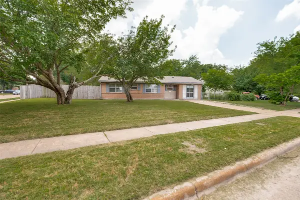 2524 Suffolk Lane, Lancaster, TX 75134