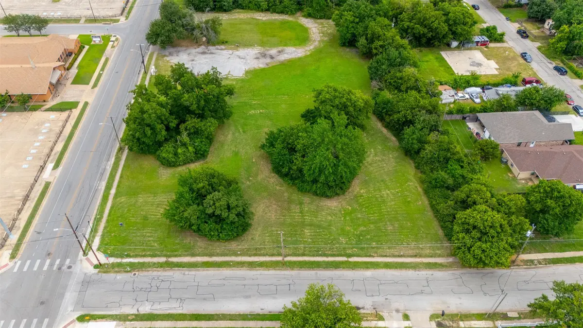 5200 Ramey Avenue, Fort Worth, TX 76105 - #1