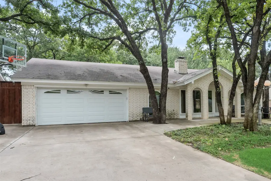 412 Twin Creek Drive, Hurst, TX 76053 - #3