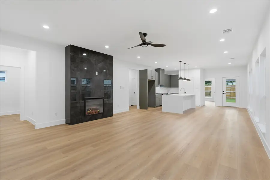 4503 Jamaica Street, Dallas, TX 75210 - #3