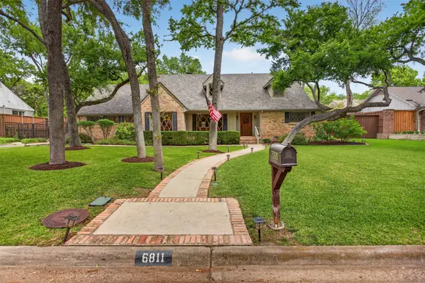 6811 Bradbury Lane, Dallas, TX 75230