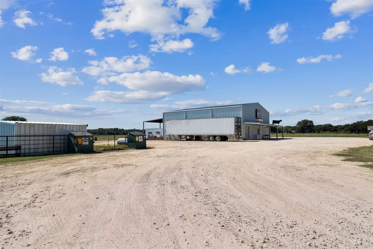 324 E Highway 6, Iredell, TX 76649 - #1