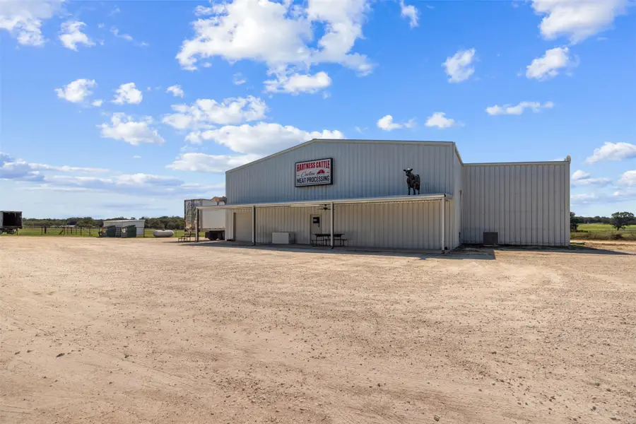 324 E Highway 6, Iredell, TX 76649 - #2