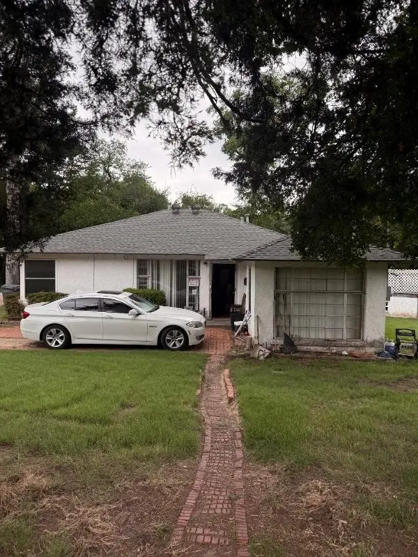 1531 E Lakeview Drive, Dallas, TX 75216