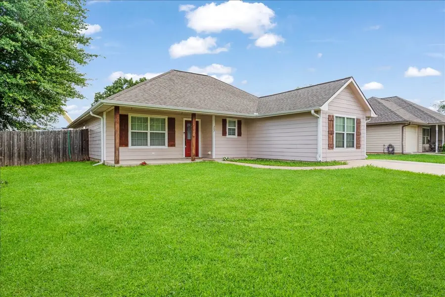 207 Chaffin Street, Bonham, TX 75418 - #2
