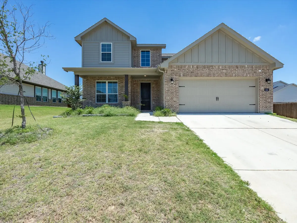 812 Taliaferro Trail, Springtown, TX 76082 - #1
