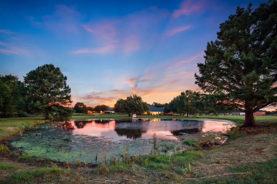 6400 Oak Hollow Drive, Burleson, TX 76028 - #3