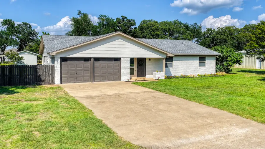 3905 Mountain Vista Drive, Granbury, TX 76048 - #3