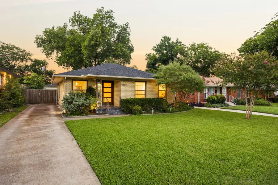 2111 Melbourne Avenue, Dallas, TX 75224 - #2