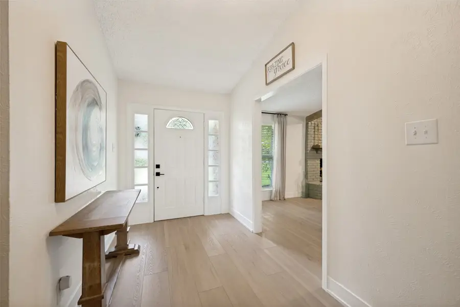 909 Edgecliff Drive, Bedford, TX 76022 - #3