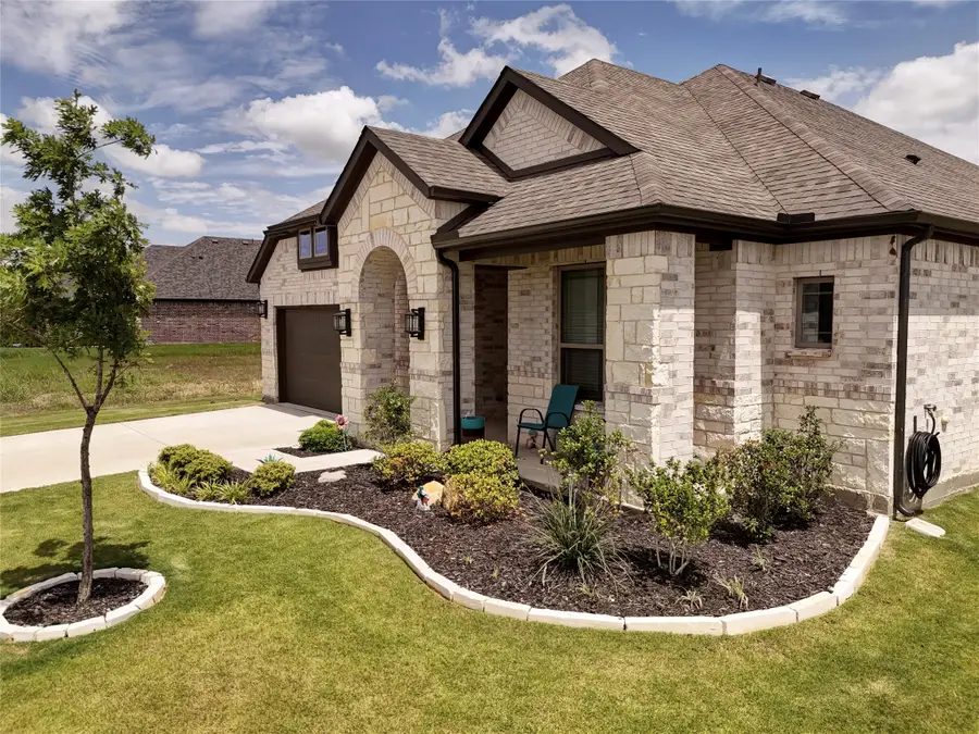 1917 Daybreak Drive, Venus, TX 76009 - #2