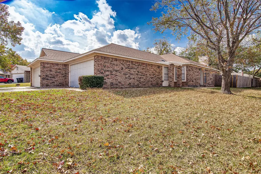 7650 Colorado Creek Court, Fort Worth, TX 76133 - #2