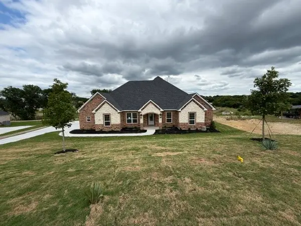 1035 Deer Island Court, Azle, TX 76020