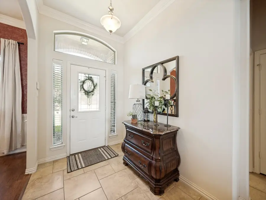 8115 Oak Hollow Drive, Arlington, TX 76001 - #3