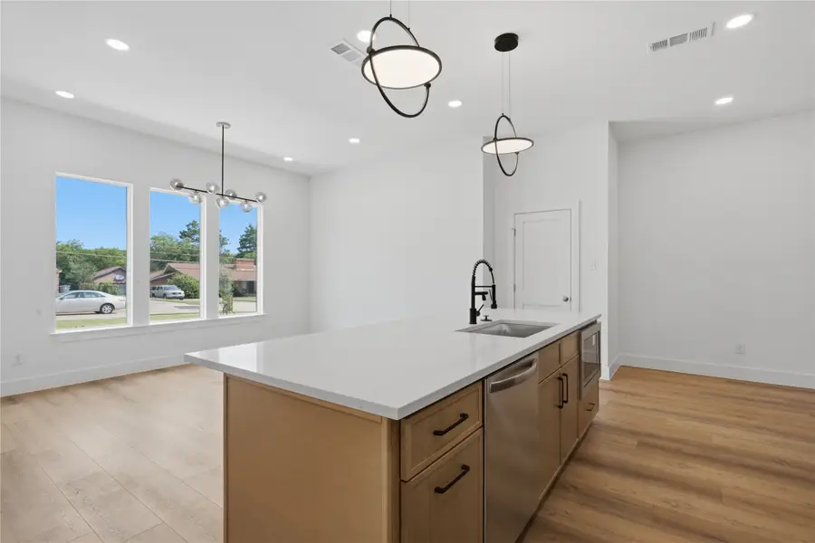 2626 Bainbridge Drive, Dallas, TX 75237 - #3