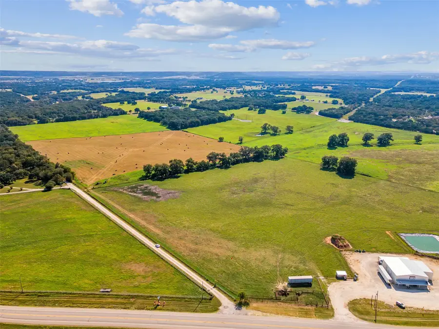 324 E Highway 6, Iredell, TX 76649 - #2
