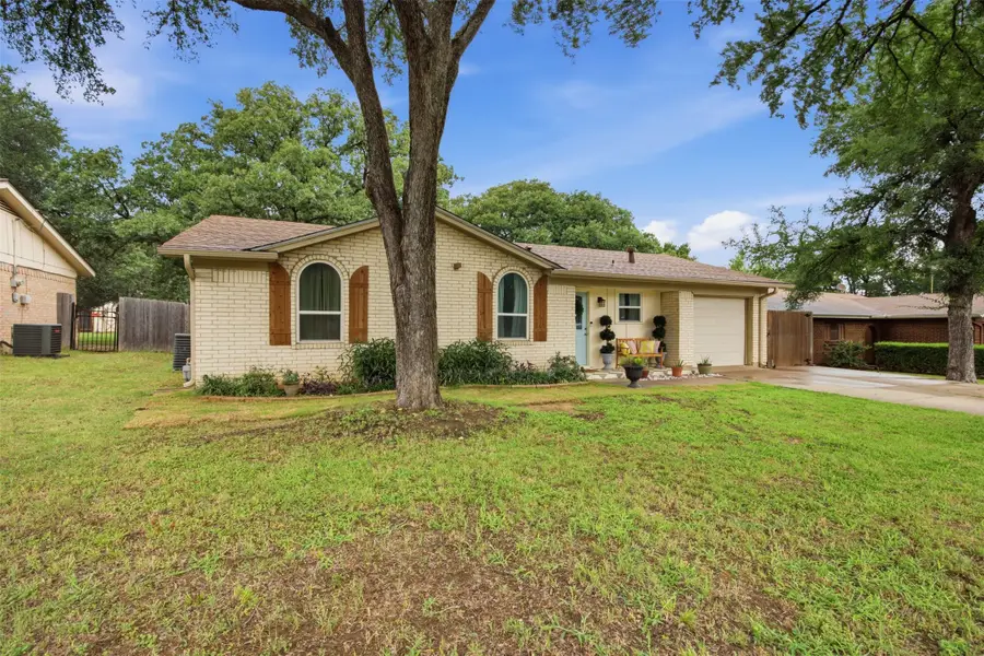 7121 Crabtree Lane, North Richland Hills, TX 76182 - #3