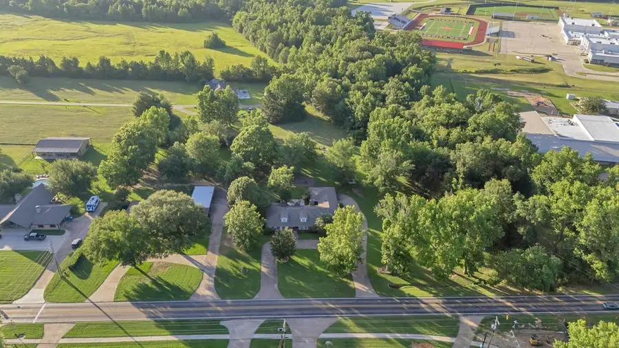 612 W Coke Road, Winnsboro, TX 75494 - #2
