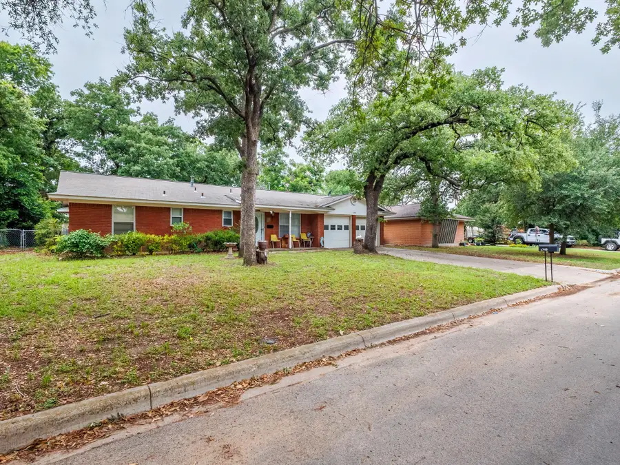 1340 Wildwood, Stephenville, TX 76401 - #3