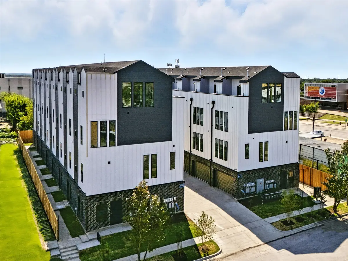 312 N Lancaster Avenue, Dallas, TX 75203 - #1