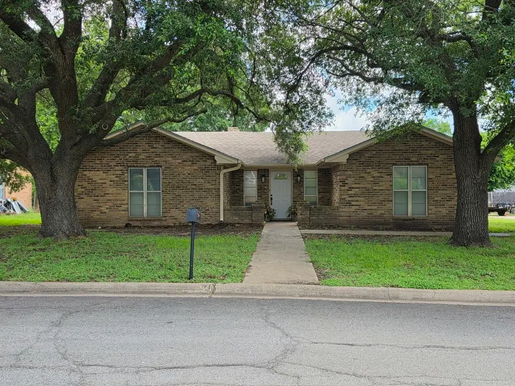 104 Bowie Lane, Hewitt, TX 76643 - #1