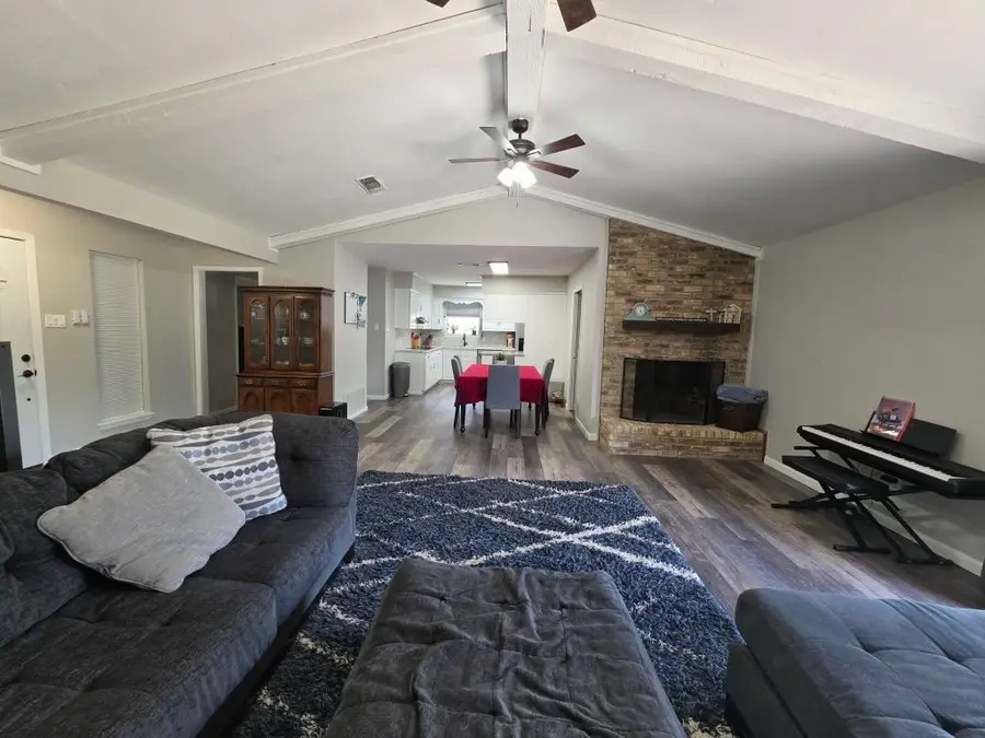 104 Bowie Lane, Hewitt, TX 76643 - #3