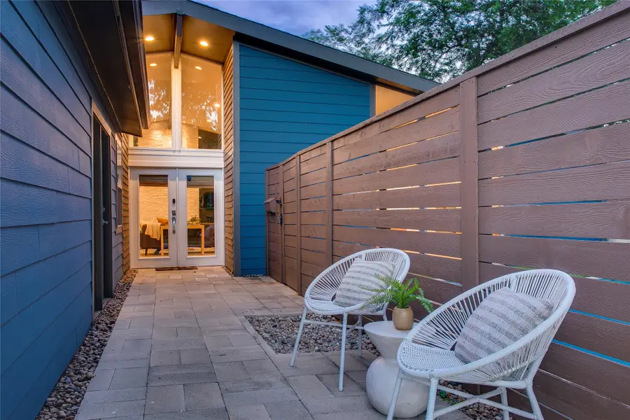 918 Glen Oaks Boulevard, Dallas, TX 75232 - #3