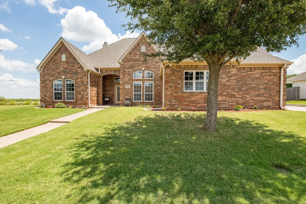 1004 Vineyard Lane, Henrietta, TX 76365 - #1