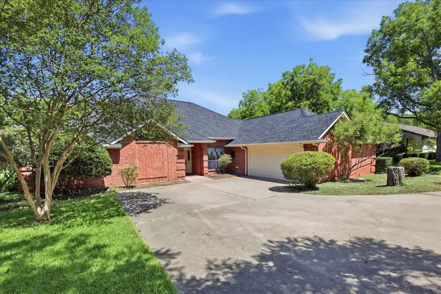 3910 Bandera Drive, Decordova, TX 76049 - #2