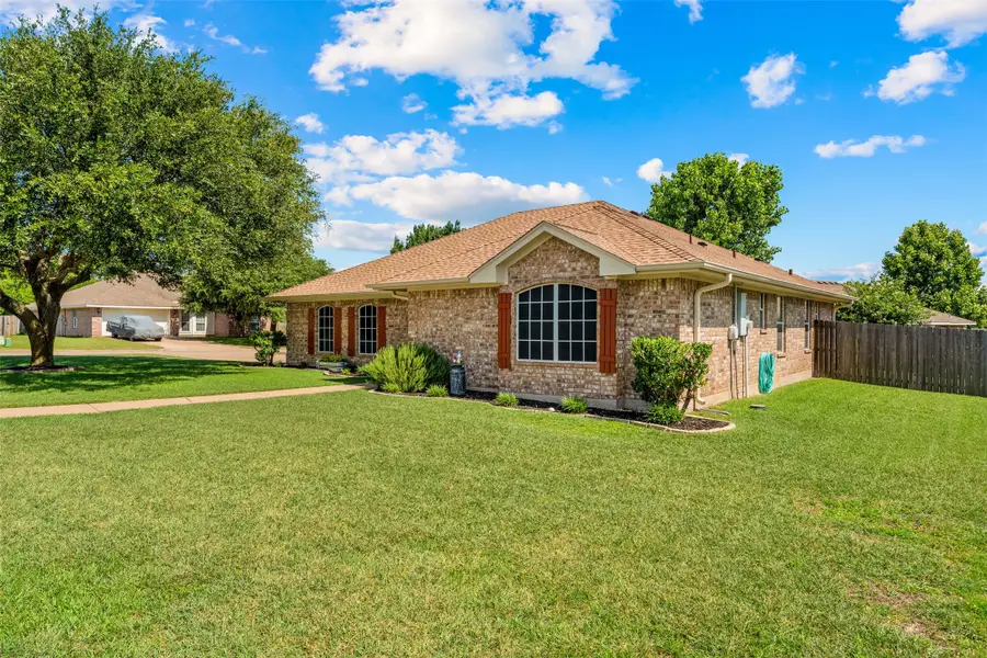 205 Onyx Drive, Hewitt, TX 76643 - #3