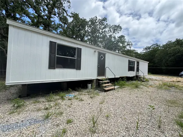 9374 Amy Drive, Hawk Cove, TX 75474