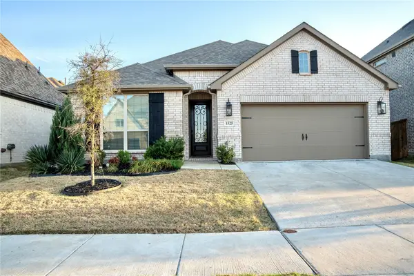 1525 Jocelyn Drive, Fort Worth, TX 76052